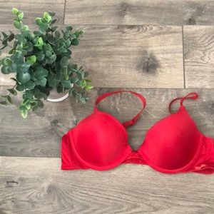 CALVIN KLEIN 34B RED PUSH-UP